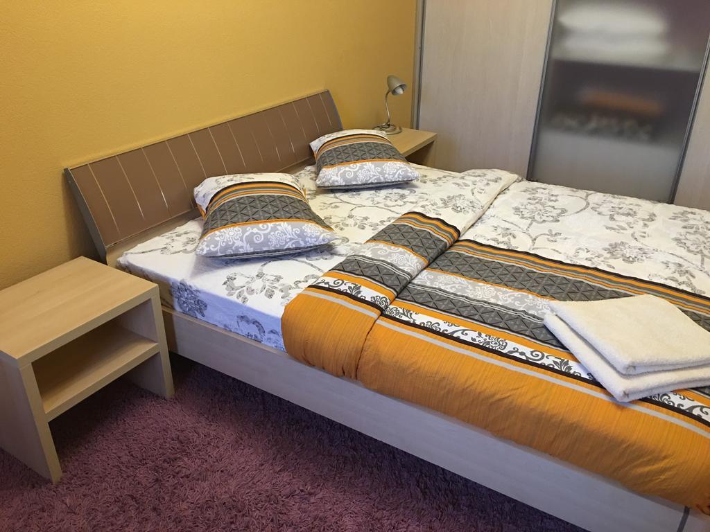 Kyiv Apartment In The City Center On Turgenevskaya Street Zewnętrze zdjęcie